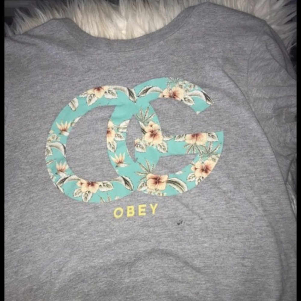 Obey t shirt